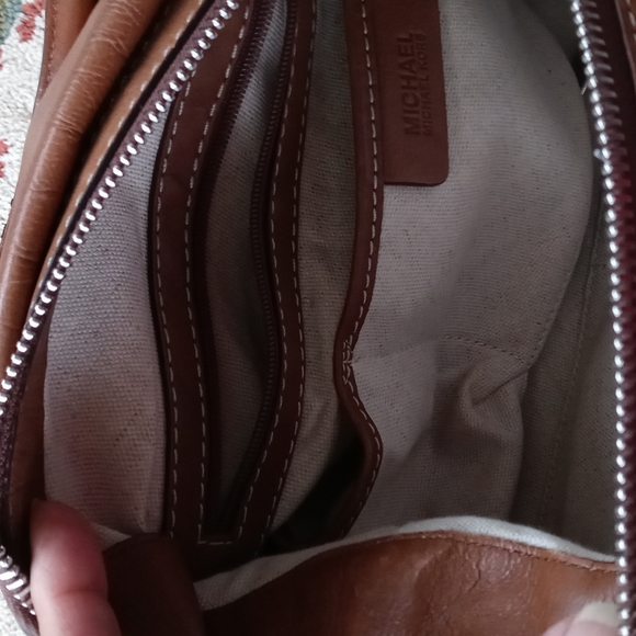 MICHAEL KORS VINTAGE LEATHER SATCHEL - Picture 10 of 11